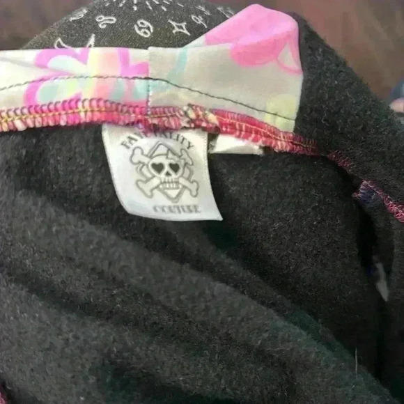 Stunning Bespoke Steampunk and Fantasy Corset-Laced Couture - Picture 9 of 9